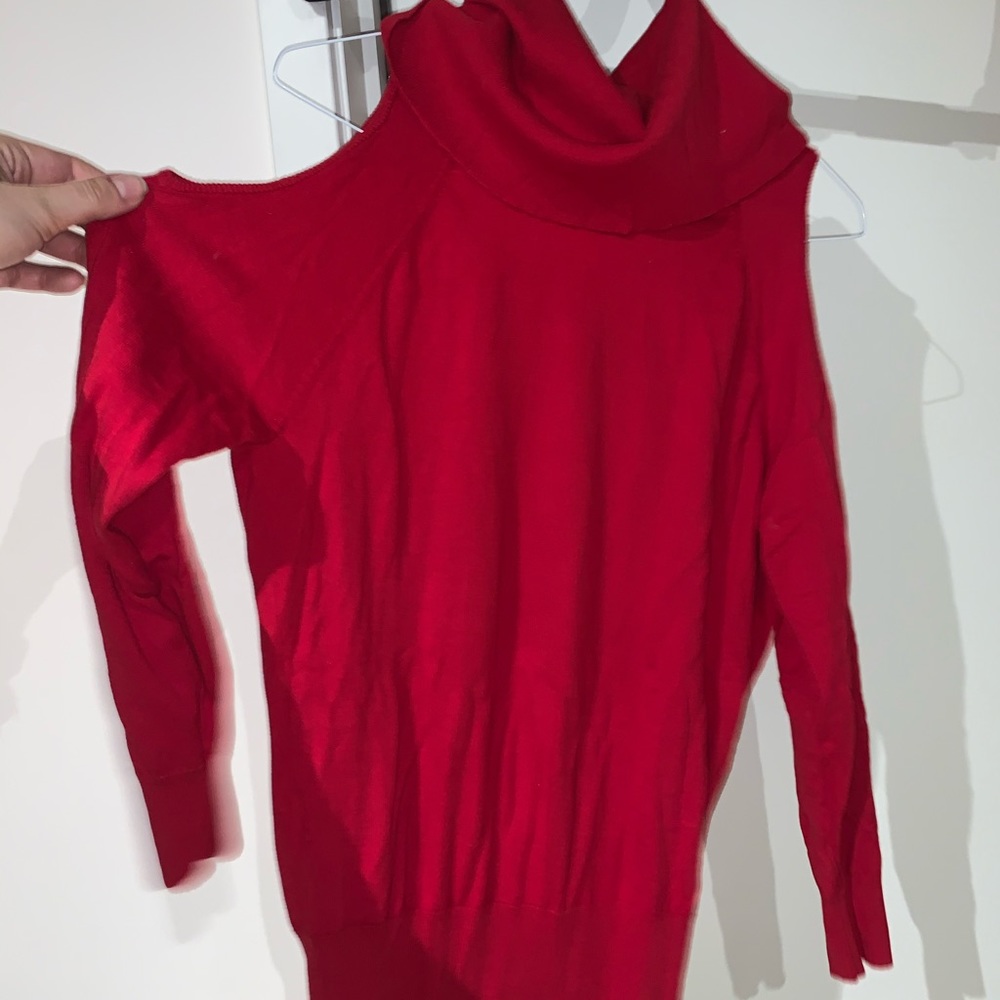 Cut out shoulder- sweater